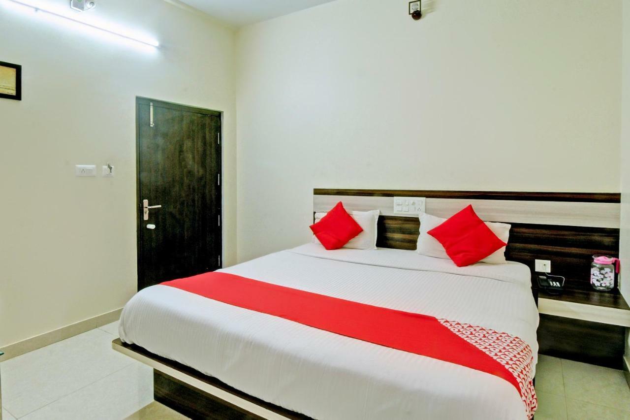 Oyo 29405 Leela Paradise Villa Hassan Buitenkant foto